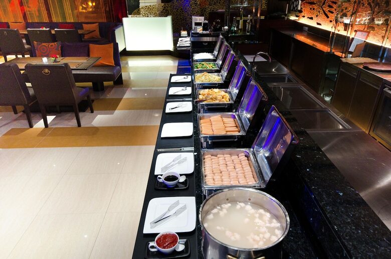 Tongtara Riverview Hotel