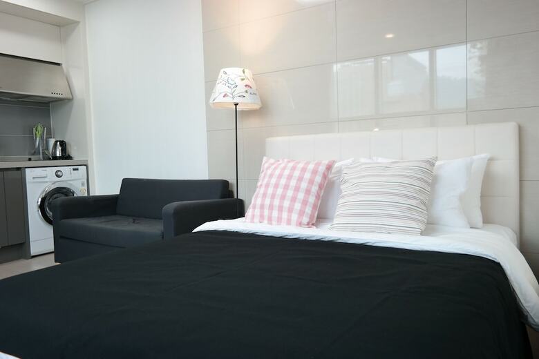 Apartamentos Myeongdong Studio