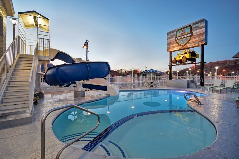 Motel Expedition Lodge