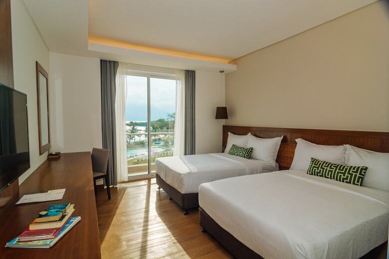 Hotel Acea Subic Bay