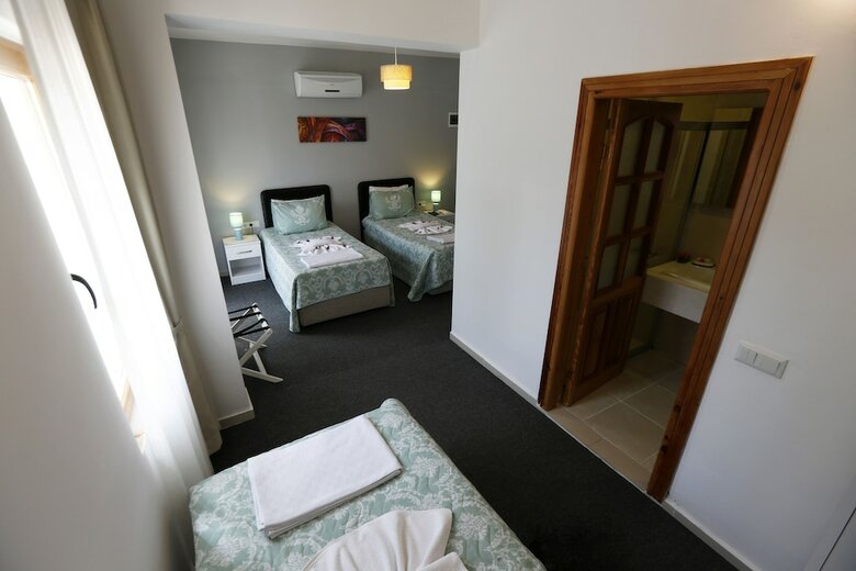 Himm Hotel