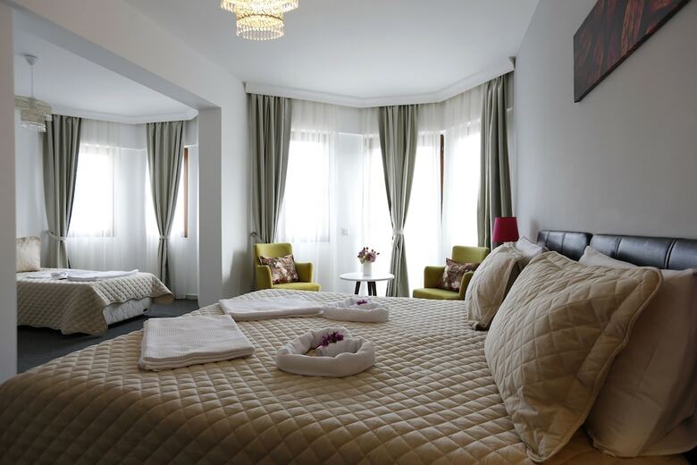 Himm Hotel