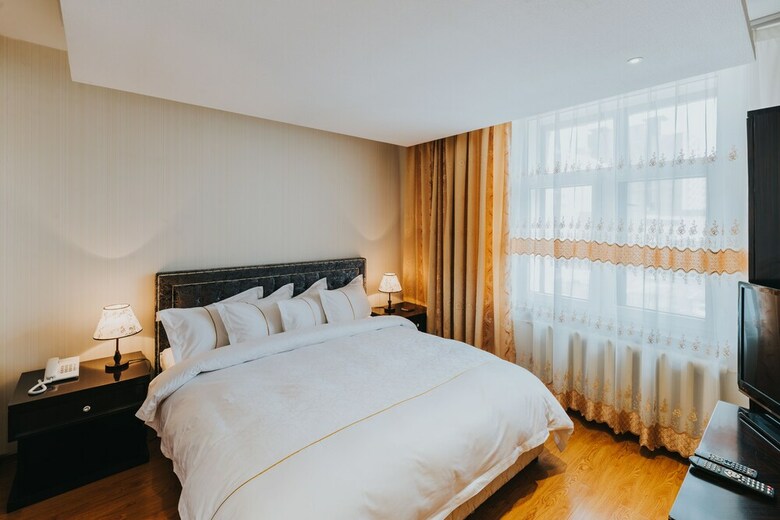 Mika Hotel