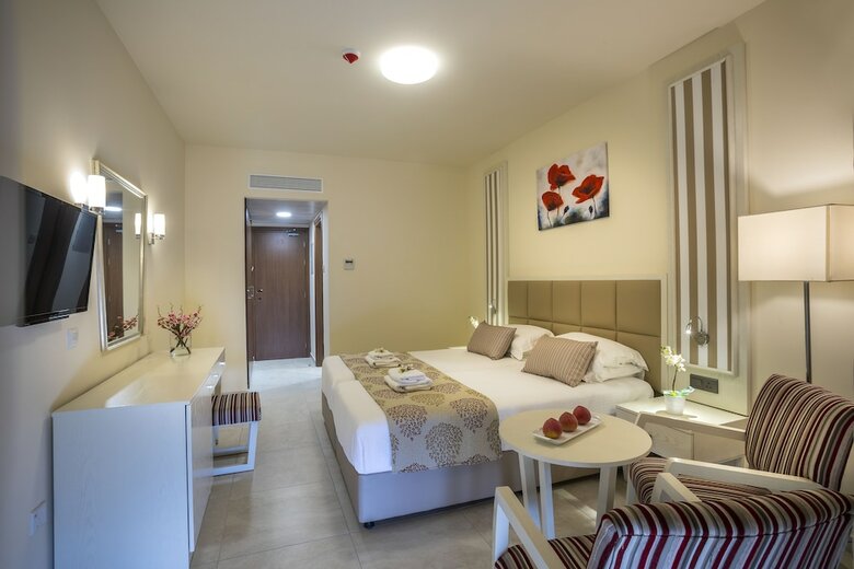 Aquamare Beach Hotel & Spa