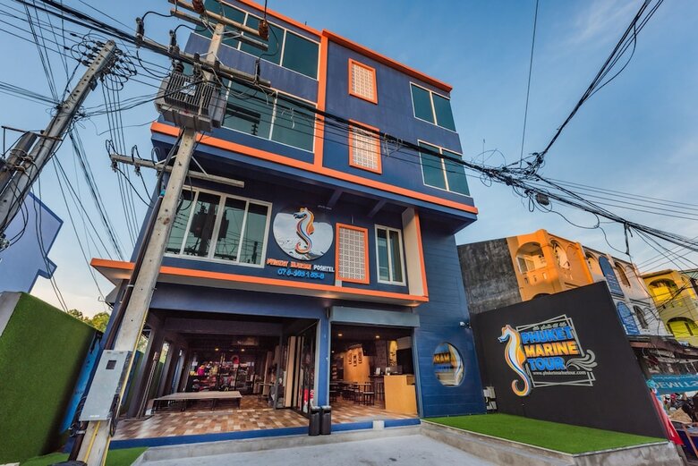 Hostal Phuket Marine Poshtel