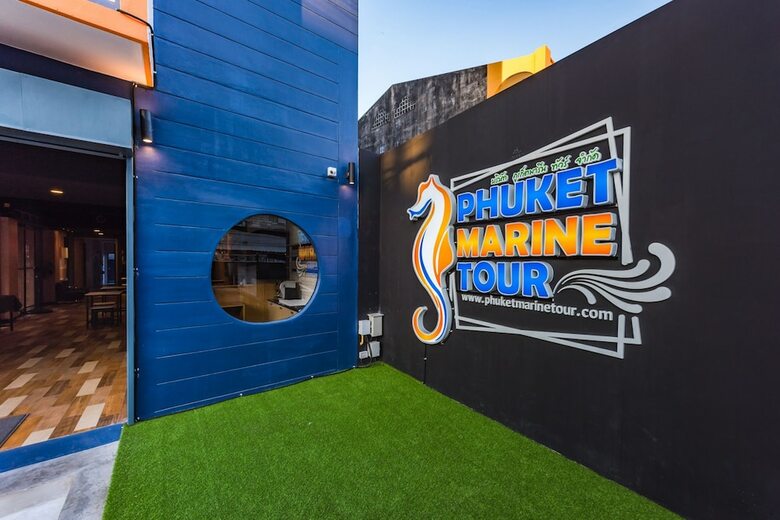Hostal Phuket Marine Poshtel