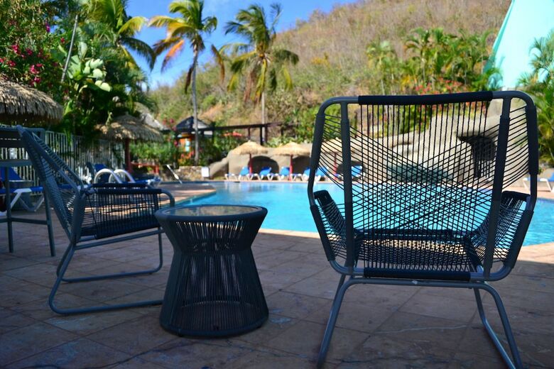 Hotel Emerald Beach Resort