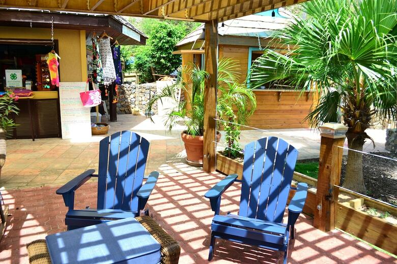 Hotel Emerald Beach Resort