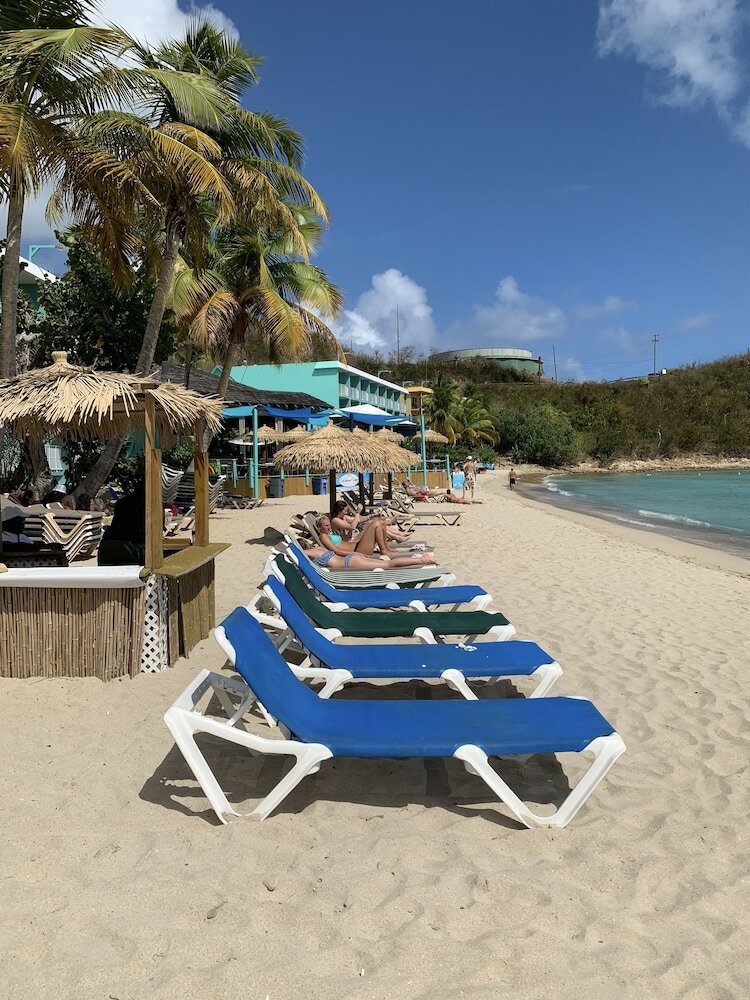 Hotel Emerald Beach Resort