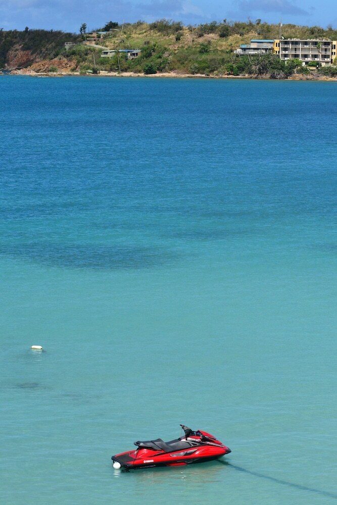 Hotel Emerald Beach Resort