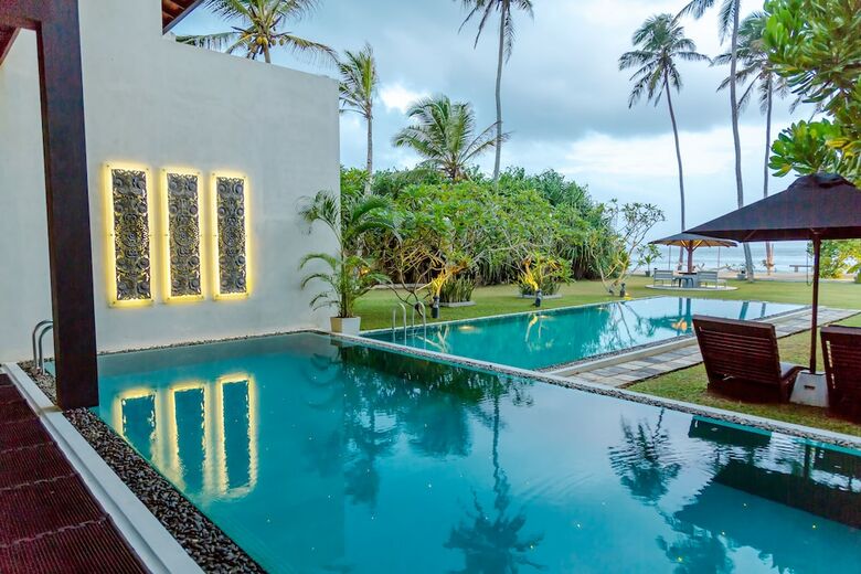 Mirissa Beach Villa