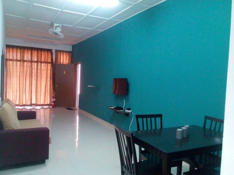 Bed & Breakfast Anggerik Residence