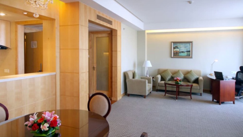 Hotel Paris Pan-island