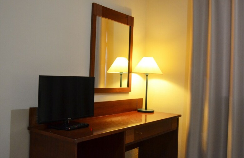 Hotel Reyes Zir�es