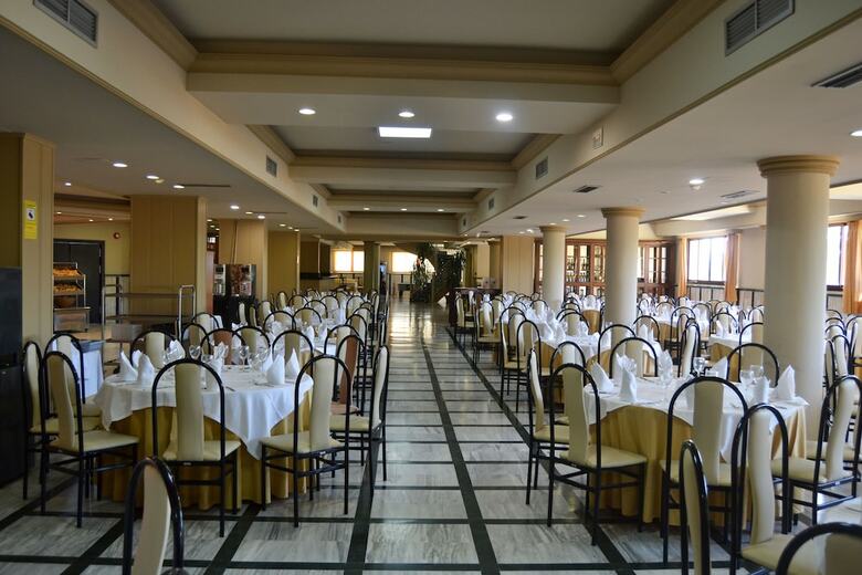 Hotel Reyes Zir�es