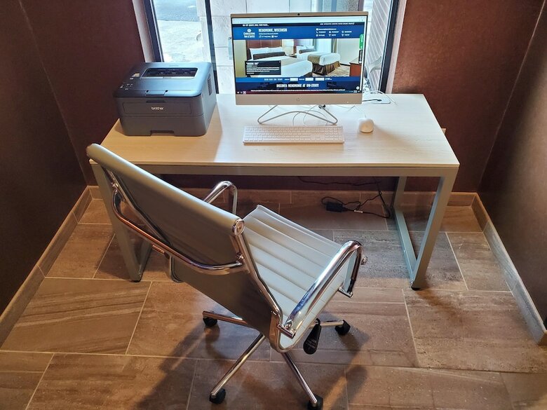 Hotel Cobblestone Inn & Suites - Menomonie