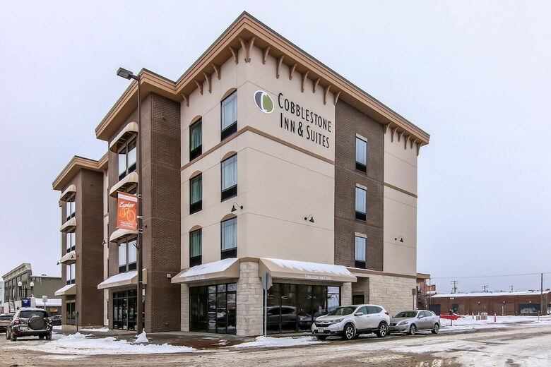 Hotel Cobblestone Inn & Suites - Menomonie