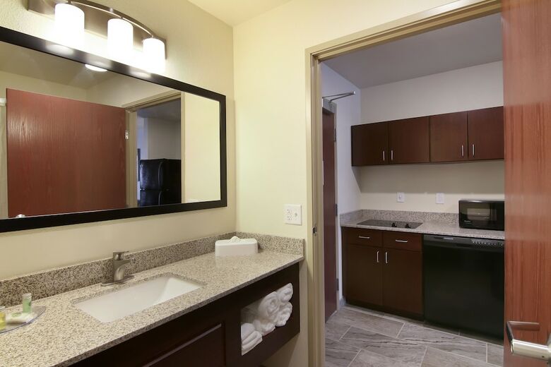 Hotel Cobblestone Inn & Suites - Menomonie