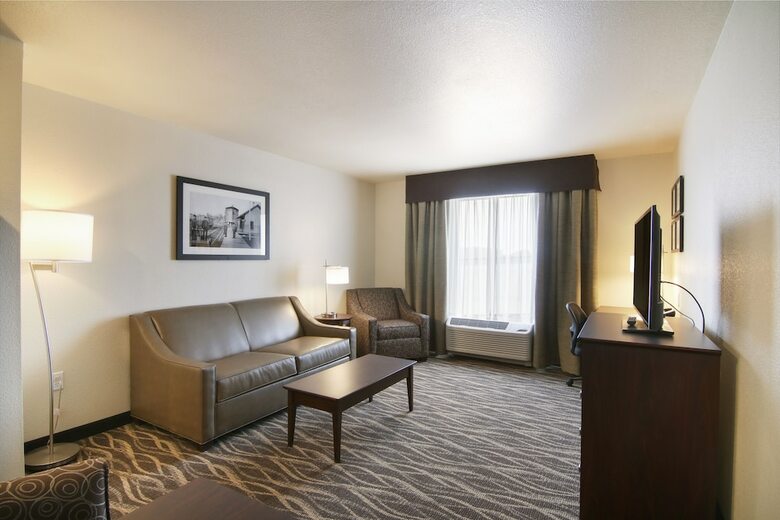 Hotel Cobblestone Inn & Suites - Menomonie