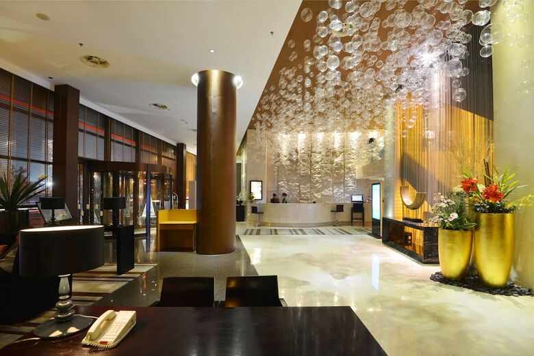 Qingdao Wushengguan Holiday Hotel