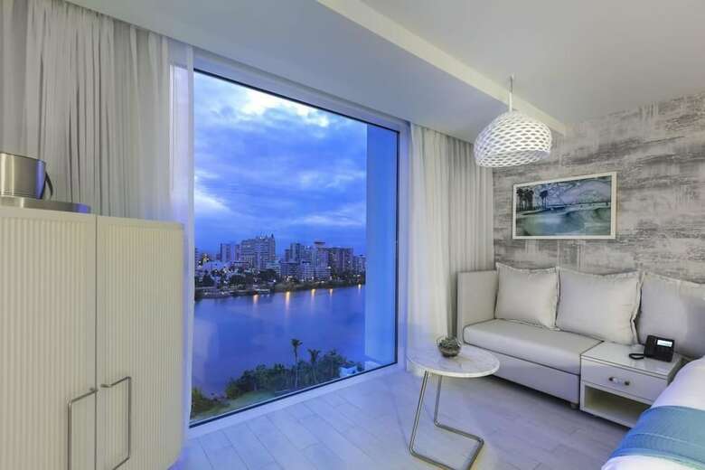 Serafina Beach Hotel