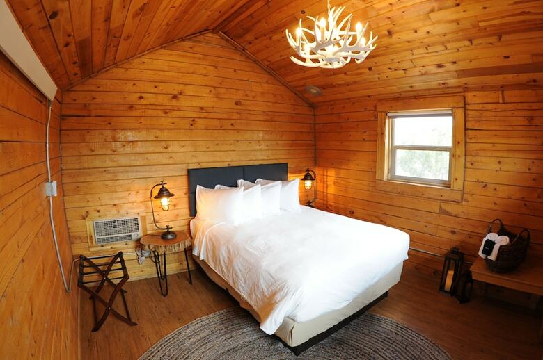 Royal Gorge Cabins