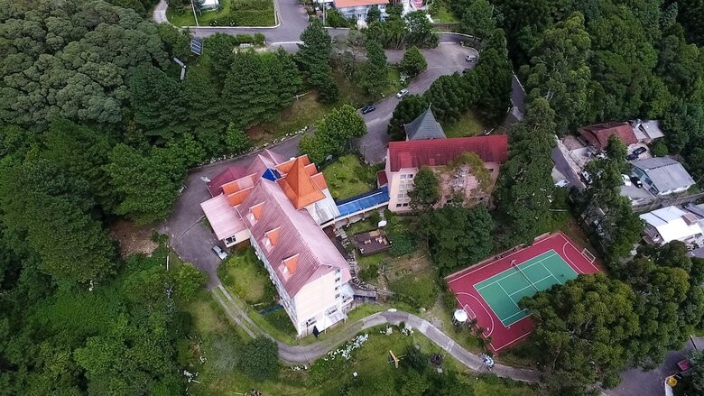 Sky Valle Hotel