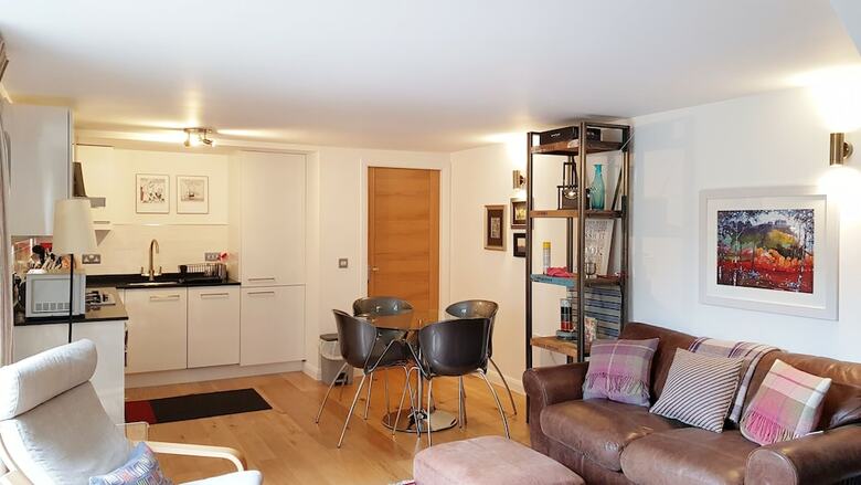 Charming Apartments Edinburgh