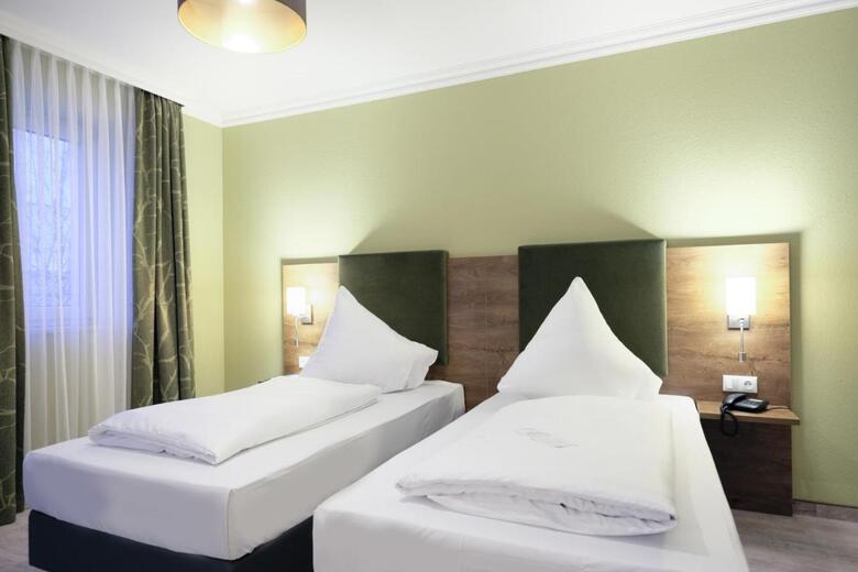 Hotel R�merstadt