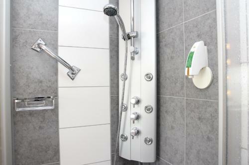 Hostal Pension Und Ferienwohnungen Schweinsberg