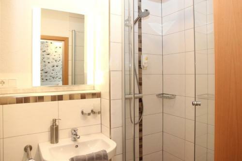 Hostal Pension Und Ferienwohnungen Schweinsberg