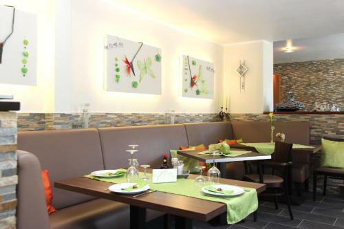 Hostal Pension Und Ferienwohnungen Schweinsberg