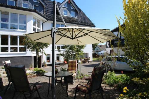 Hostal Pension Und Ferienwohnungen Schweinsberg