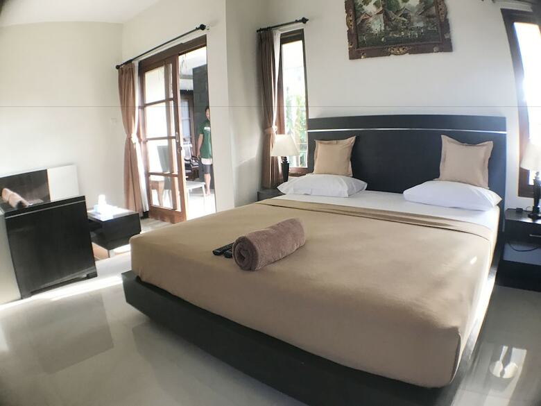 Bed & Breakfast Kubu Munggu Homestay