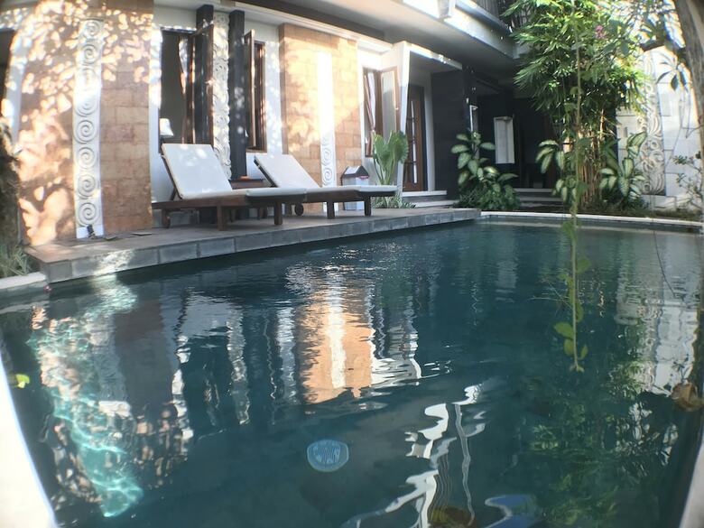 Bed & Breakfast Kubu Munggu Homestay