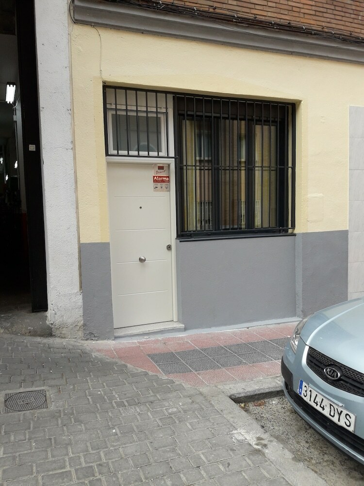 White Goose Apartment In Madrid
