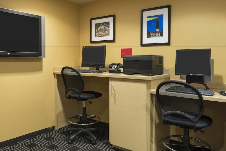 Hotel Towneplace Suites By Marriott Pensacola