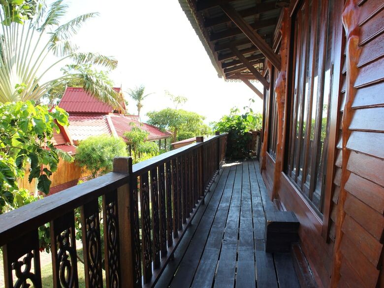 Hotel Buri Beach Resort