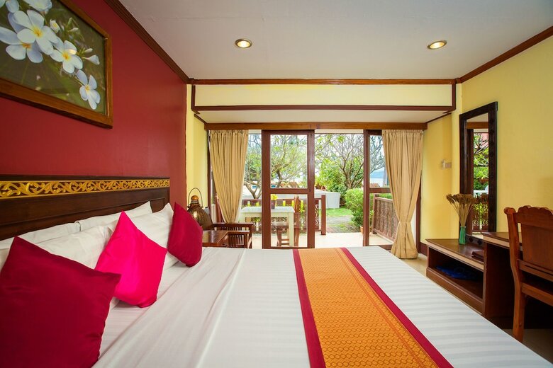 Hotel Buri Beach Resort