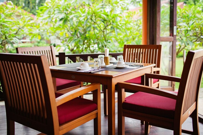 Hotel Buri Beach Resort