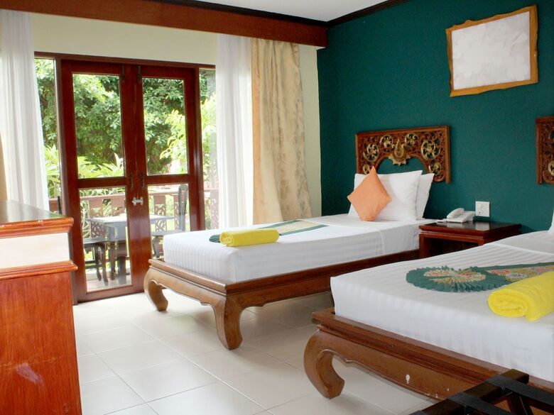 Hotel Buri Beach Resort