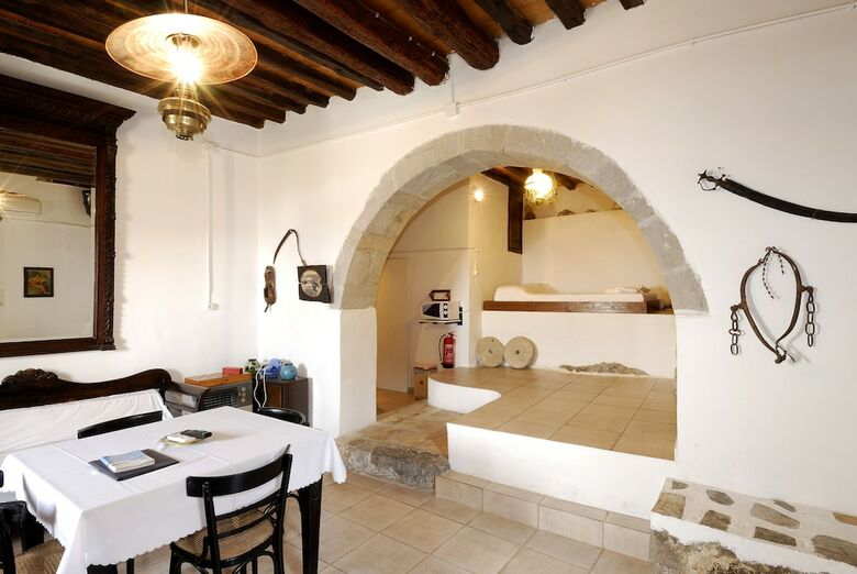 Apartamentos Kastro Milos