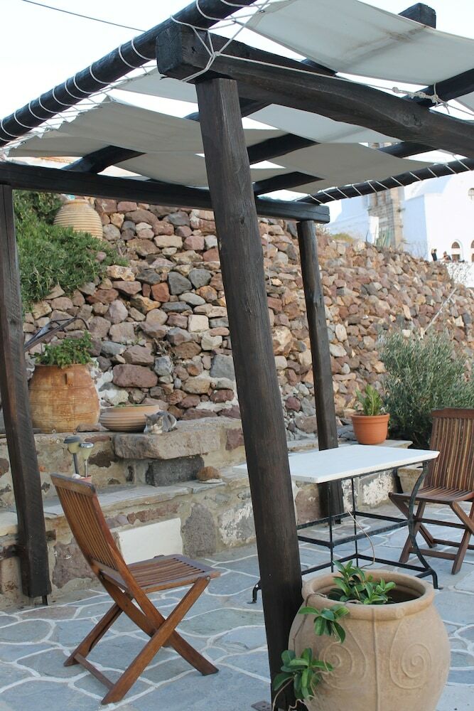 Apartamentos Kastro Milos