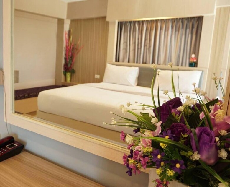 Hotel Latin Garden