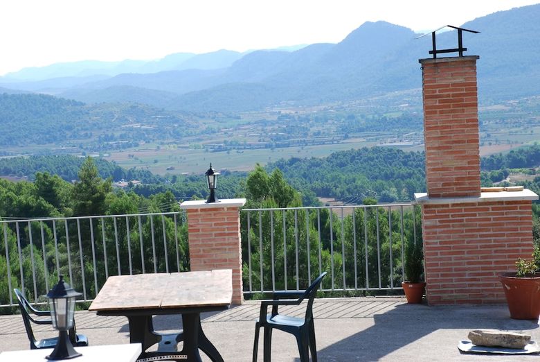 Agroturismo Masia De La Serra De La Cogulla
