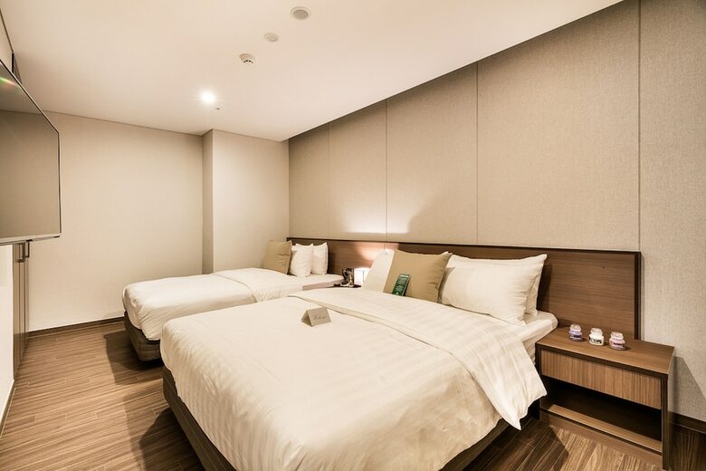 Wd Hotel