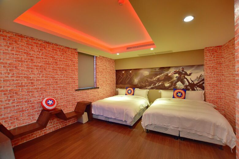 Ruocing Hot Spring Hotel