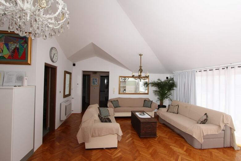 Hotel Guest House And Apartment Ambienti