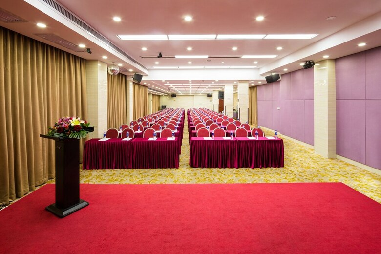 Guangzhou Gorgeous Hotel