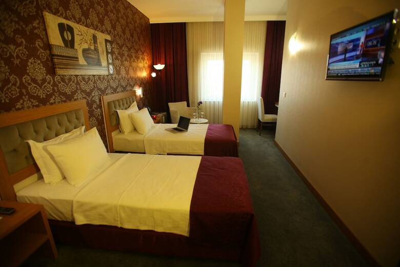 Helikon Business Hotel